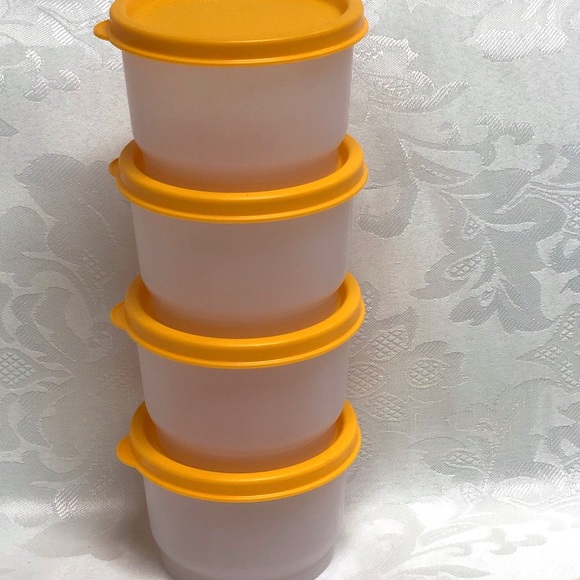 NWOT Tupperware Snack Cups, 4 pcs, 4 oz capacities - Picture 2 of 3